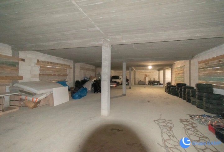 Dwa budynki 795 m2| Działka 30ar|Borzęta-Myślenice