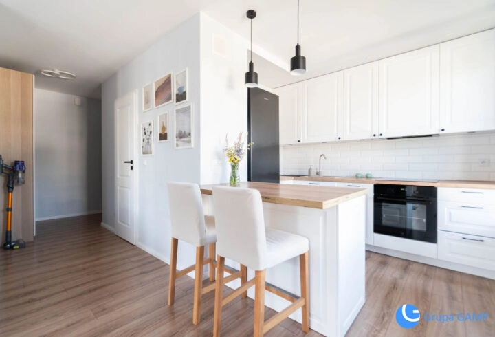 Stawowa 2pok, 43m2 Duży Balkon, Parking