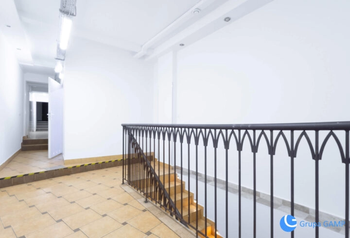 Lokal użytk. | 3 duże sale | 250 m2 | ul. Szeroka