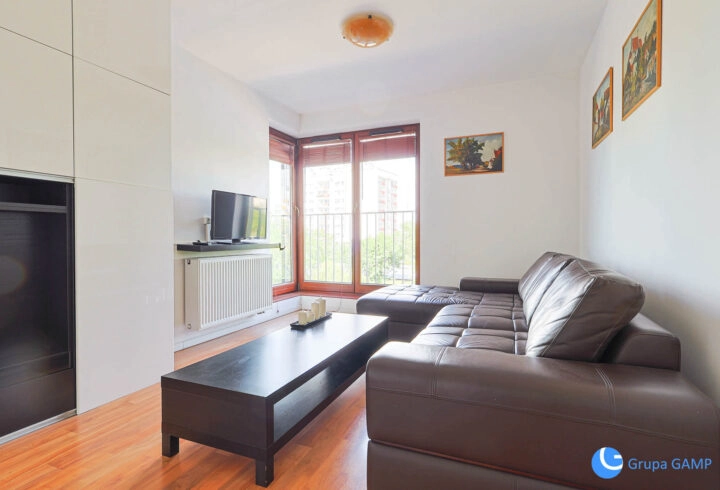 Kapelanka 6a 54,5m2, 2 osobne pokoje, garaż