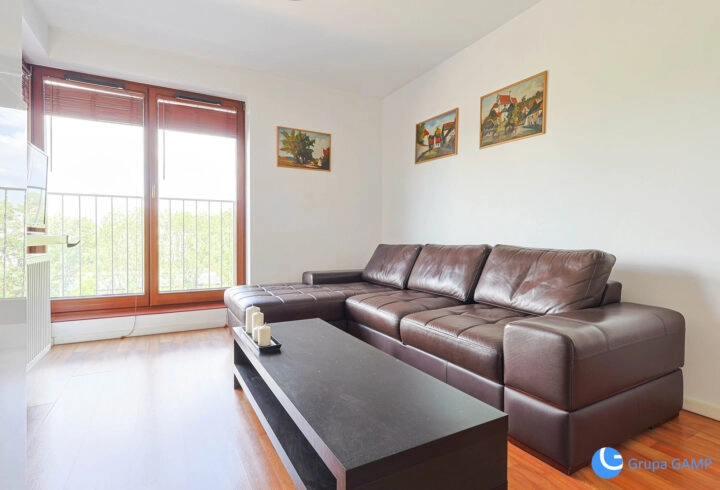 Kapelanka 6a 54,5m2, 2 osobne pokoje, garaż