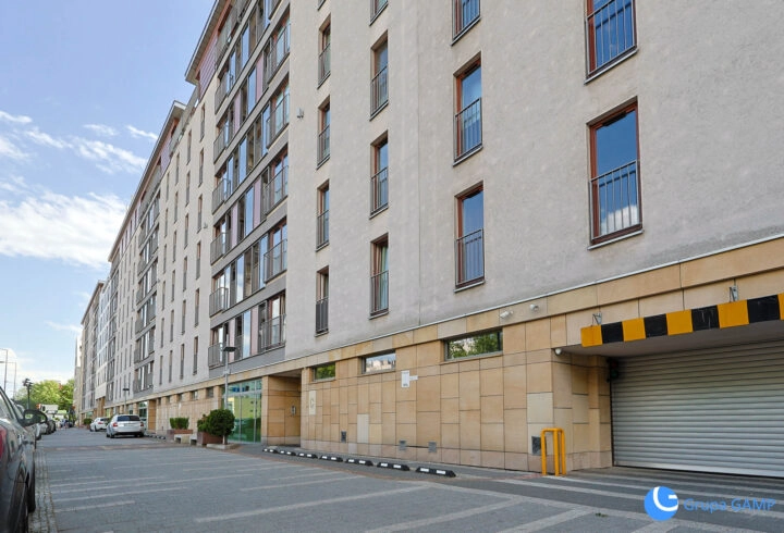 Kapelanka 6a 54,5m2, 2 osobne pokoje, garaż