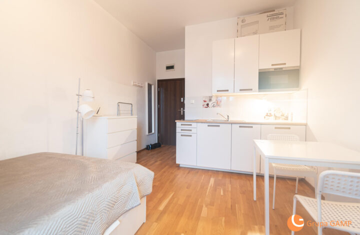 Studio 19m2 *Aleja 29 Listopada* Całość 2350 zł!
