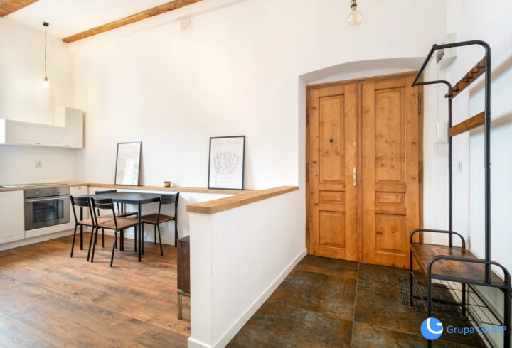 Kawalerka przy Galerii Krakowskiej, 34,86 m2.