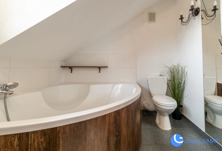 |Dom 230m2|garaż|taras|ogród|klimatyzacja