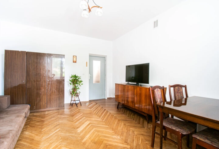 2 niezależne pok. 49m2, *Mogilska* piwnica