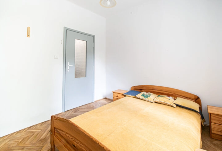 2 niezależne pok. 49m2, *Mogilska* piwnica
