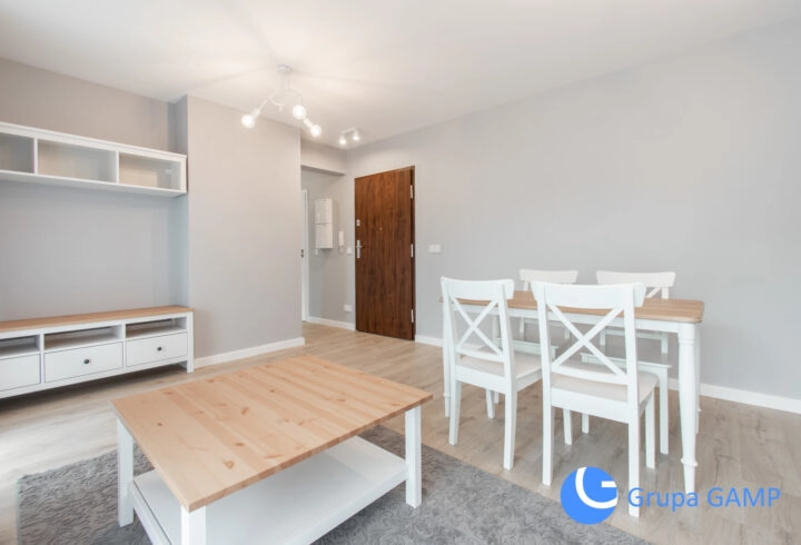 Prądnik Czerwony, trzy pokoje, dwa balkony, 60m2.