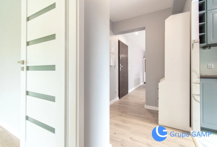 Prądnik Czerwony, trzy pokoje, dwa balkony, 60m2.