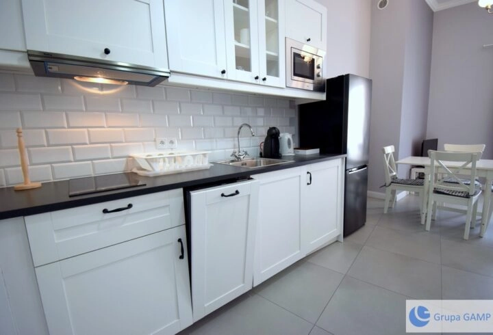 Centrum-2 pokoje z balkonem przy Rondzie Mogilskim