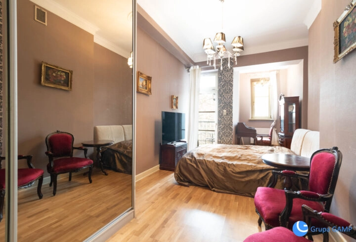 3-pok.104 m2, Stare Miasto, ul. Wielopole, balkon.