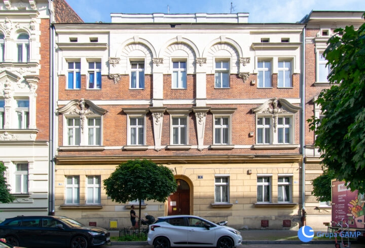 Mieszkanie w ścisłym centrum z zacisznym ogrodem!