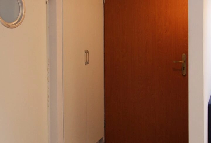Studio 40 m2 w centrum, od 15.07, 2700 ALL