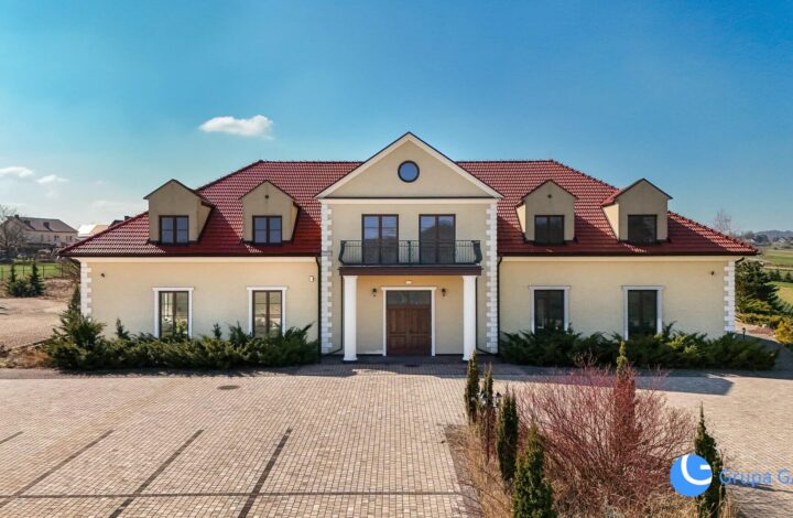 Obiekt z basenem i pokojami, 1,1 ha | Gdów/Kraków