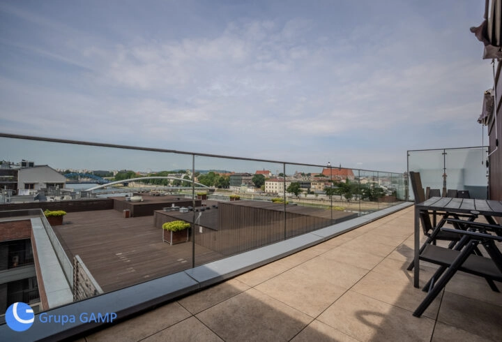 3-Bedroom Unique Penthouse by the River