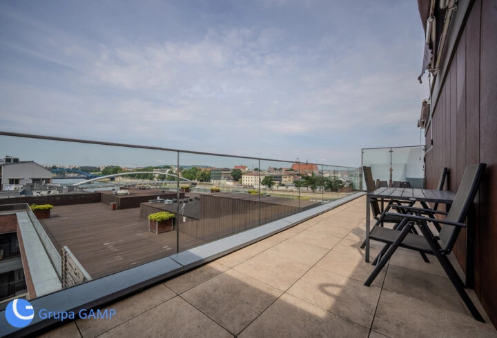 3-Bedroom Unique Penthouse by the River