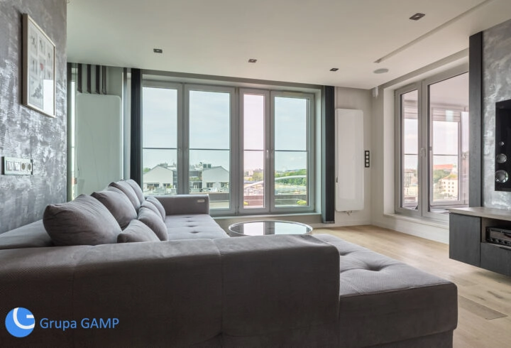3-Bedroom Unique Penthouse by the River