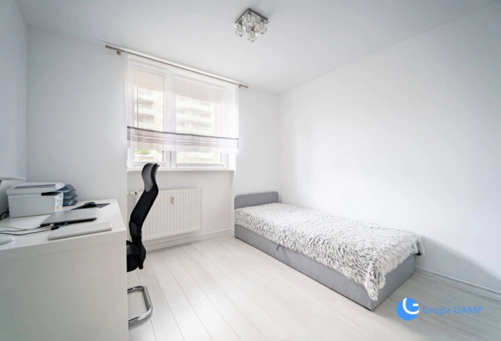 3 pok. | 68 m2 | Po remoncie | Balkon