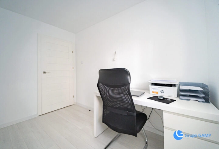 3 pok. | 68 m2 | Po remoncie | Balkon