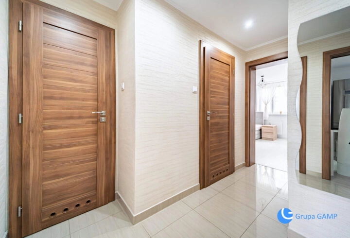 3 pok. | 68 m2 | Po remoncie | Balkon