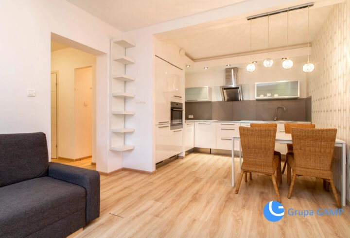 *Chancard Residence*, 58m2, Bronowice, ogród.