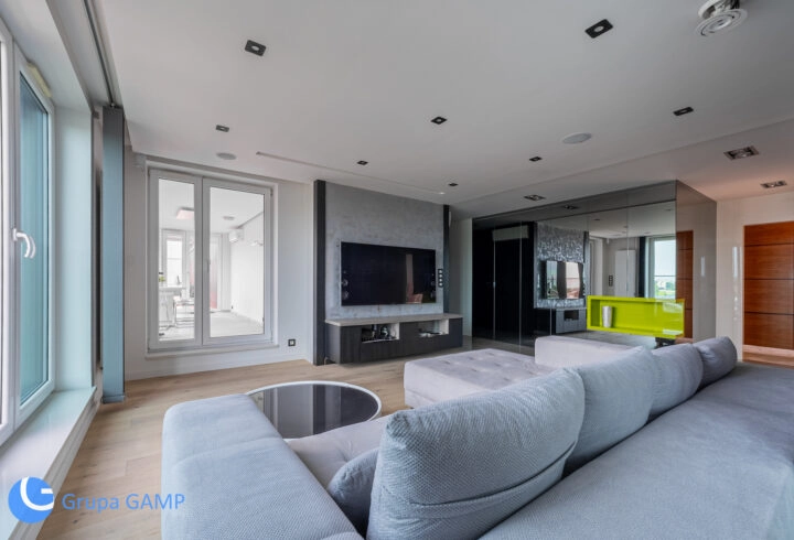 3-Bedroom Unique Penthouse by the River