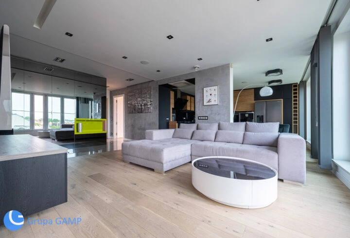 3-Bedroom Unique Penthouse by the River