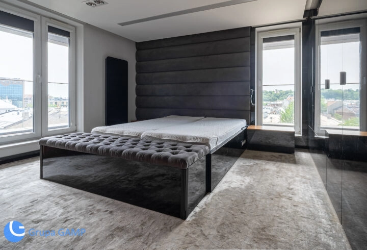 3-Bedroom Unique Penthouse by the River