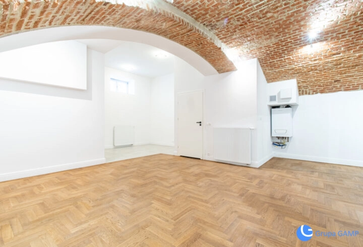 Lokal, 62m2, Stare miasto, Plac Matejki.