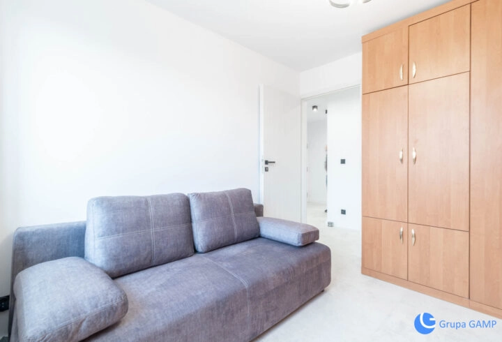 4 pok.64m2|po remoncie, piwnica, parking| Serenada