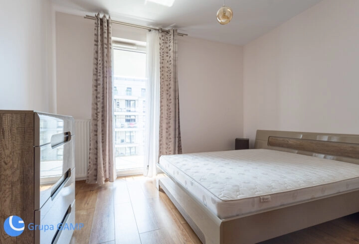 *Riverside* Zabłocie, 44 m2, 2 pokoje, balkon