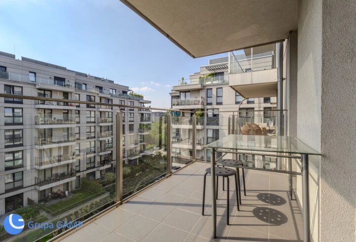 *Riverside* Zabłocie, 44 m2, 2 pokoje, balkon