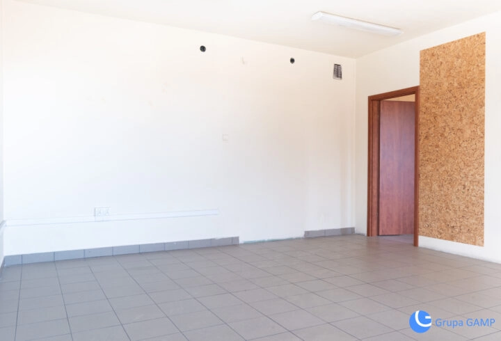 LOKAL BIUROWO-USŁUGOWY | 56 m2 | CHEŁMEK