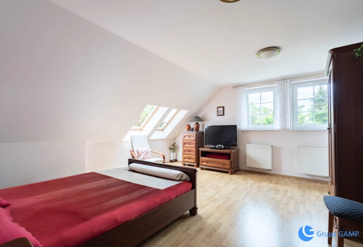 Dom w Tyńcu,  140m2 na pięknej działce 21 arów