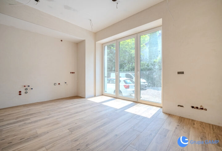 Lokal usługowy*2-pok*35m2*Azory*Parter