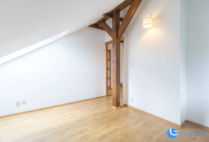 Przestronne, dwupoziomowe | 71 m2 | Borek Fałecki