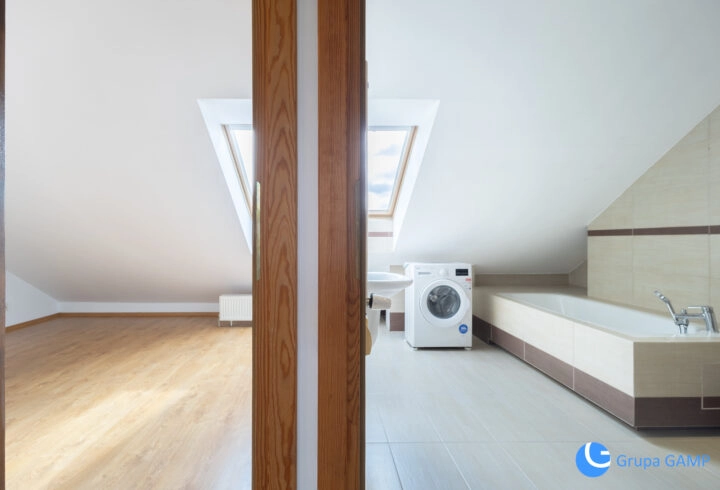 Przestronne, dwupoziomowe | 71 m2 | Borek Fałecki