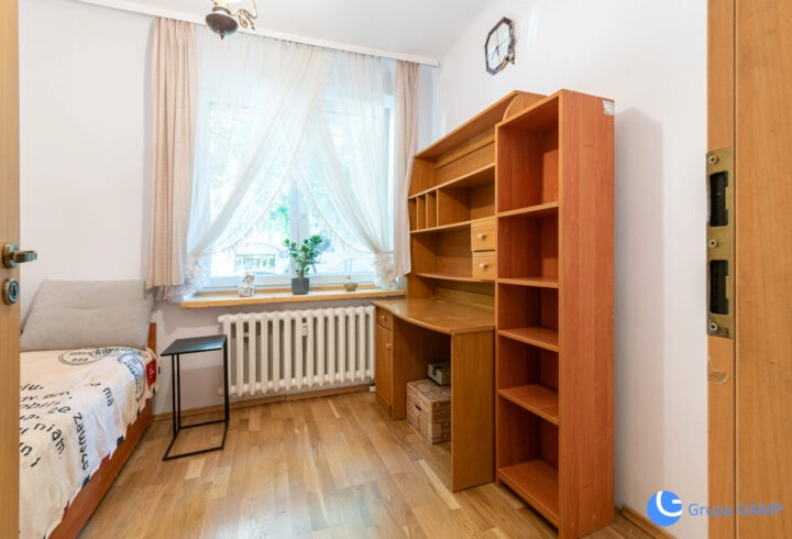 Stare Miasto, 3-pok, ul. Kołłątaja, Hala Targowa
