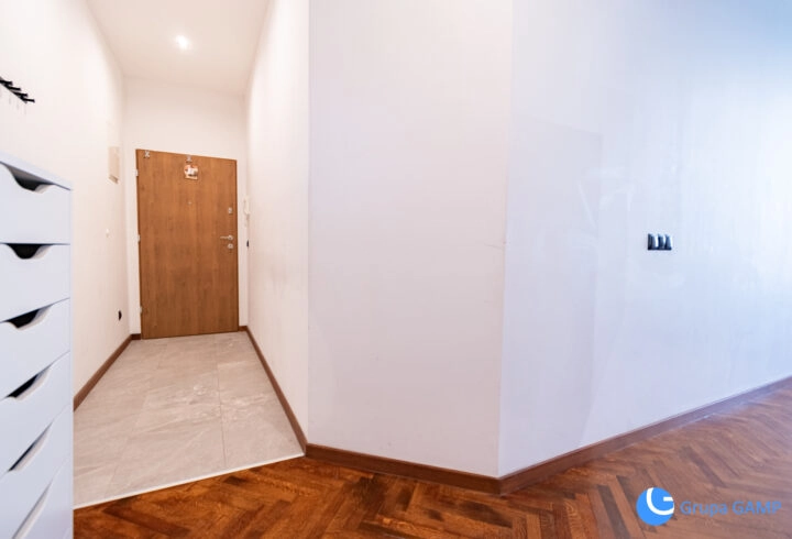 2-pok. 53m2 *Aleje Słowackiego * klima,balkon