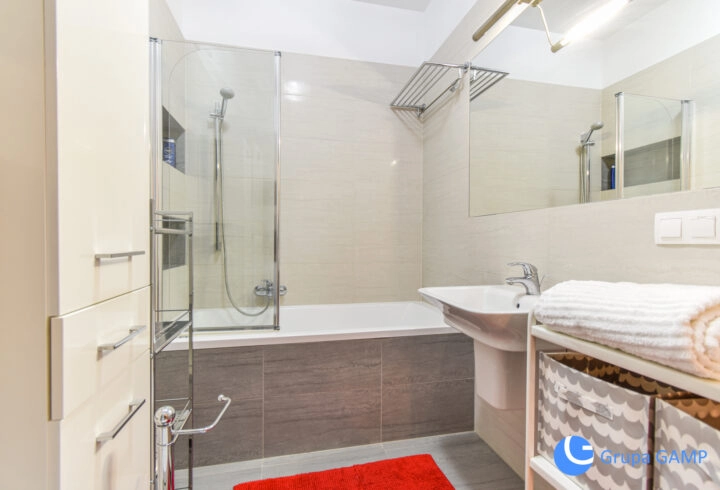 *Apartamenty Novum* Stare Miasto, 3 pok., garaż