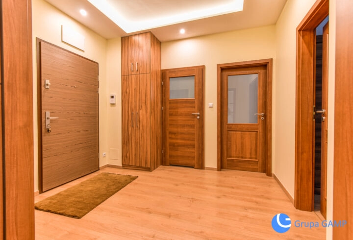 *Apartamenty Novum* Stare Miasto, 3 pok., garaż