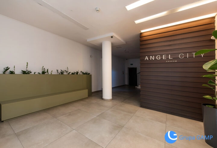 Angel City studio na ost.piętrze *widok na zieleń*