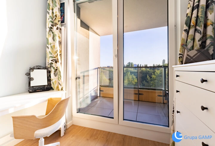 2pok, 34m2, *Mogilska Tower* Balkon, Parking