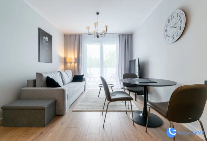 2 pok., duży balkon, piwnica, garaż, ul. Piltza 23