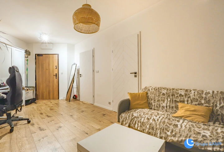 2pok, 43m² *Mogilska, Łaszkiewicza*, balkon