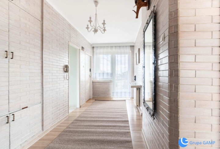 Pietro w domu 3-niezależne pok. | 88 m² Klasztorna