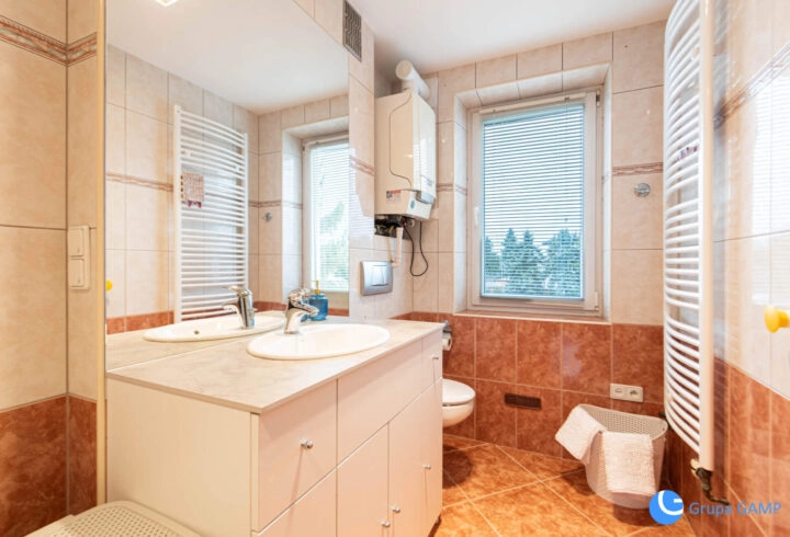 Pietro w domu 3-niezależne pok. | 88 m² Klasztorna