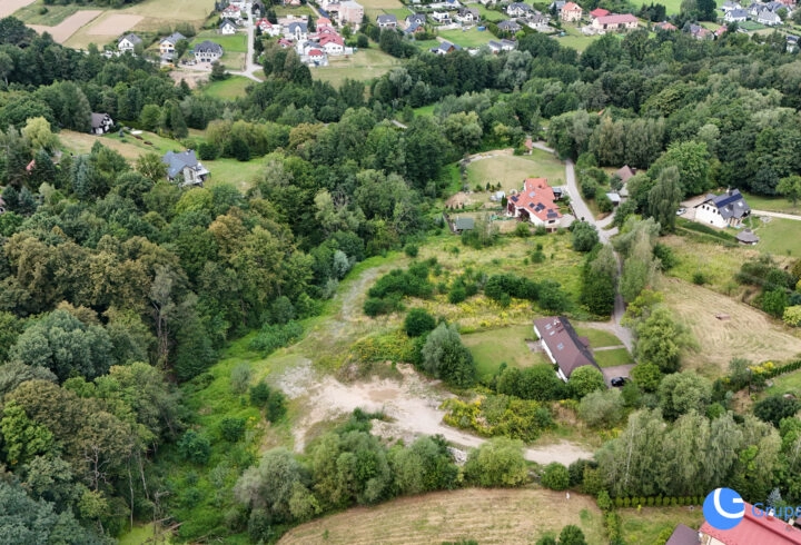 Prywatna działka pod podmiejską willę  Las, 84 ary