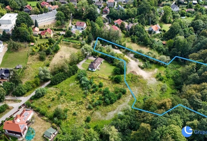 Prywatna działka pod podmiejską willę  Las, 84 ary
