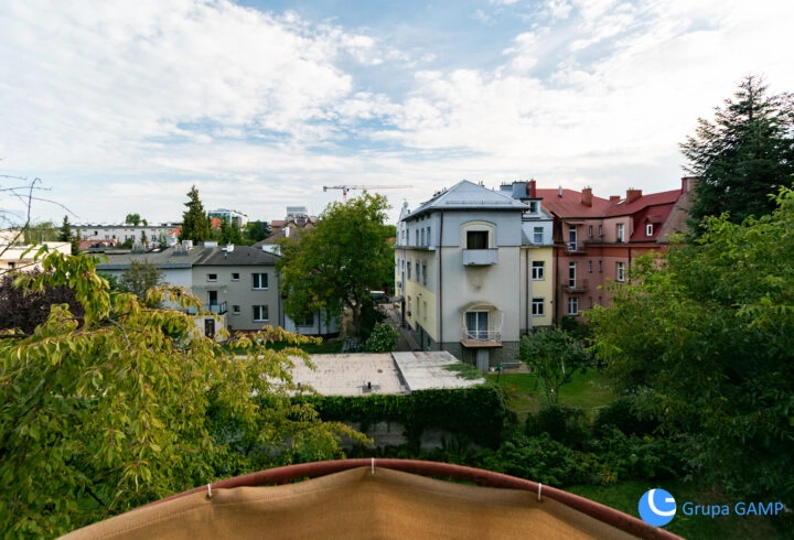 2pok,kuchnia 74m2, *Rondo Mogilskie* UEK